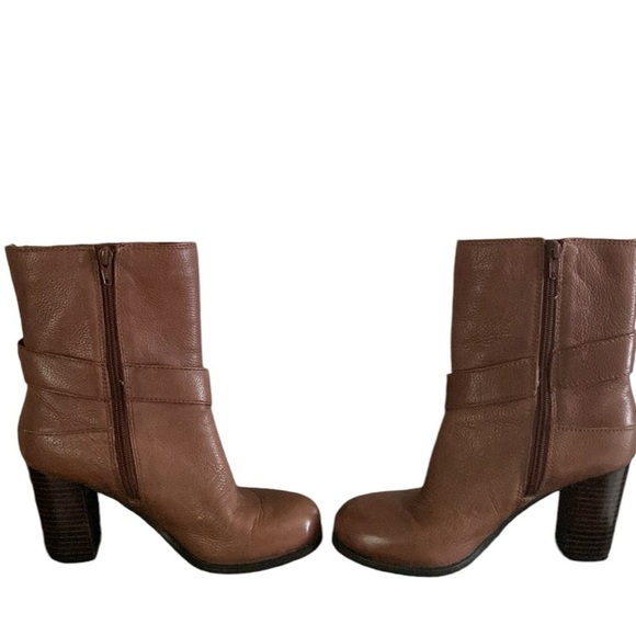 Nine West Women’s Brown Ankle Leather Boots With Buckle Size 7.5 - Picture 3 of 7